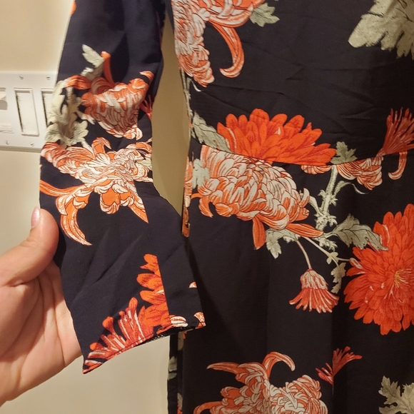 💥Ladies Asos black floral long-sleeve maxi dress size 4 (#251) - Picture 5 of 15